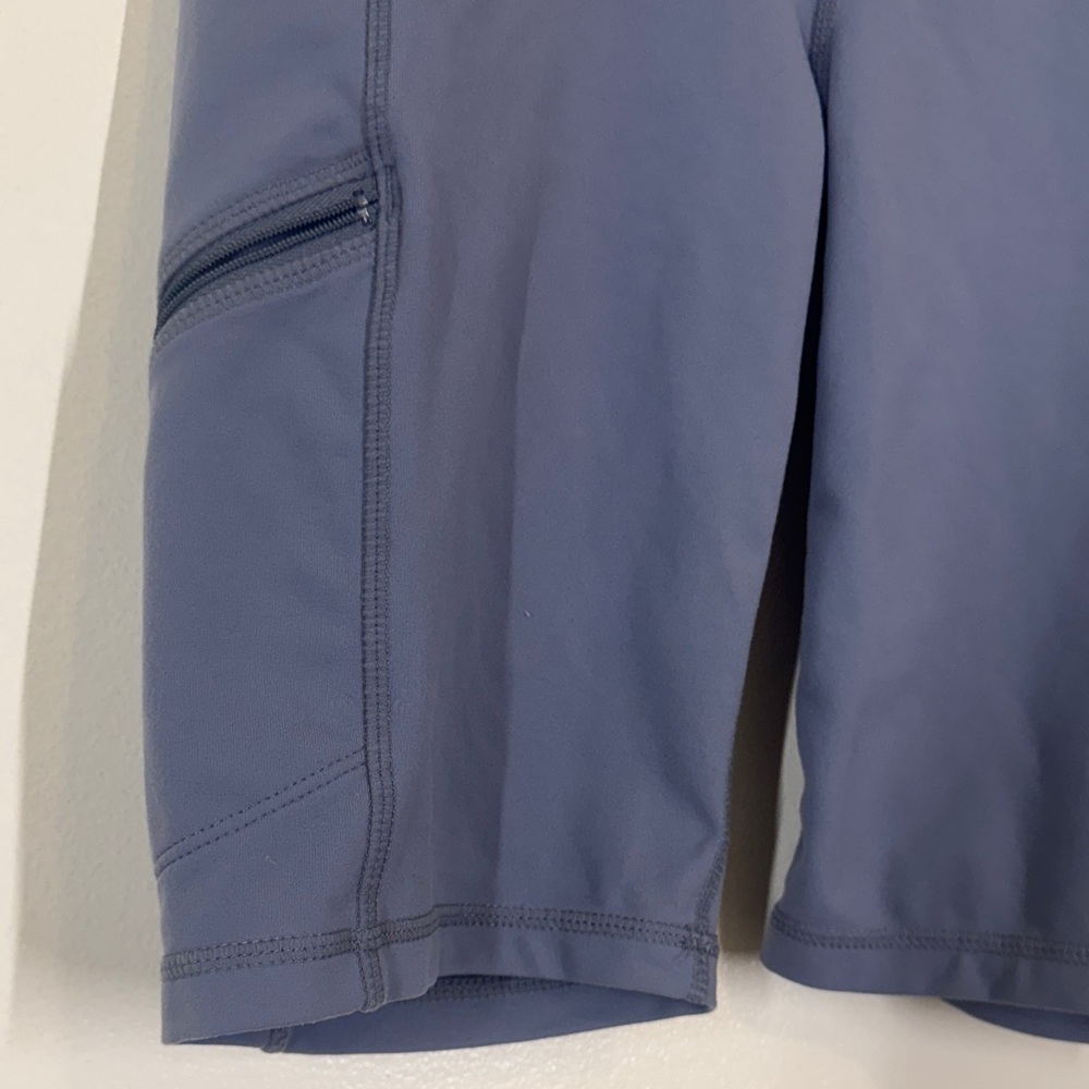 Athleta Women's gray/blue Bike Shorts Small with zipper pockets on thigh EUC - Picture 4 of 13